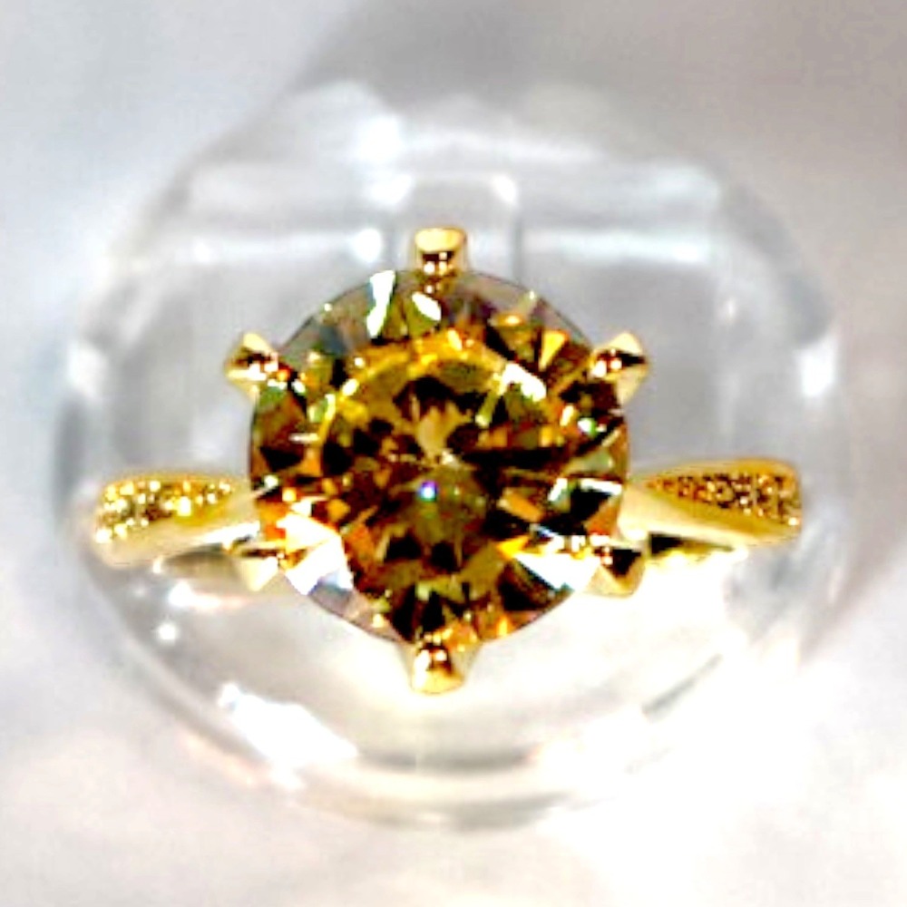 Swarovski Crystal Yellow Round Cut Ring 14k Gold Overlay Size 8 New